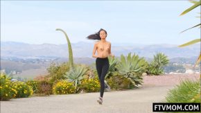 Femei care alerga dupa penisuri mari